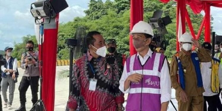 Warga Lebak Histeris Dapat Kaos dari Jokowi