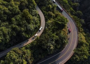 7 Kisah Misteri Jalan Cadas Pangeran Sumedang, Salah Satunya Penampakan Hantu Kepala Terbang 6 7 Kisah Misteri Jalan Cadas Pangeran Sumedang, Salah Satunya Penampakan Hantu Kepala Terbang