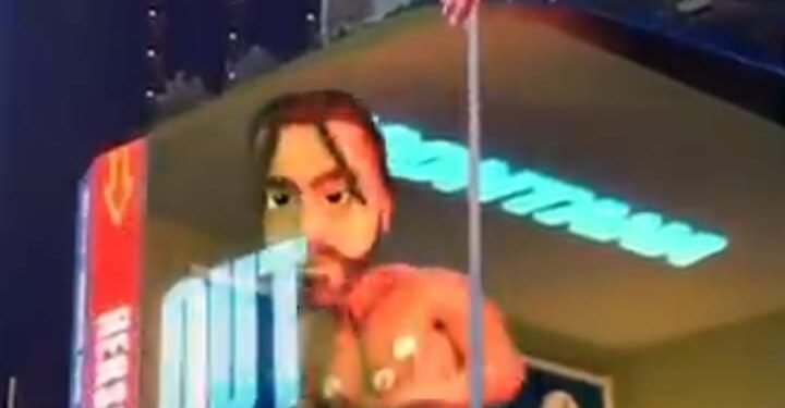 French Montana Jadi Rapper Pertama yang Muncul di Billboard 3D Times Square New York