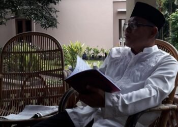 Pj Sekda Pandeglang Taufik Hidayat Tebar Buku Dzikir Pagi dan Petang untuk Pegawai