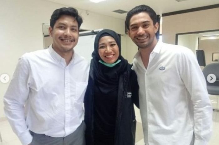 Hari Guru Nasional 25 November, 5 Artis Ini Pernah Jadi Tenaga Pendidik hingga Dosen 1 Hari Guru Nasional 25 November, 5 Artis Ini Pernah Jadi Tenaga Pendidik hingga Dosen