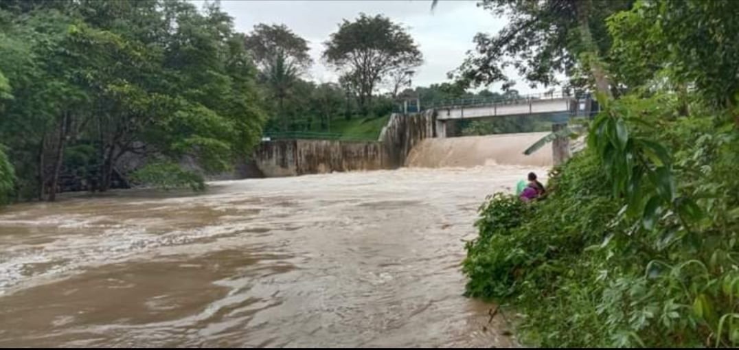 Debit Air Kali Cilemer Patia Pandeglang Naik 30 Centimeter, Waspada Bencana Banjir
