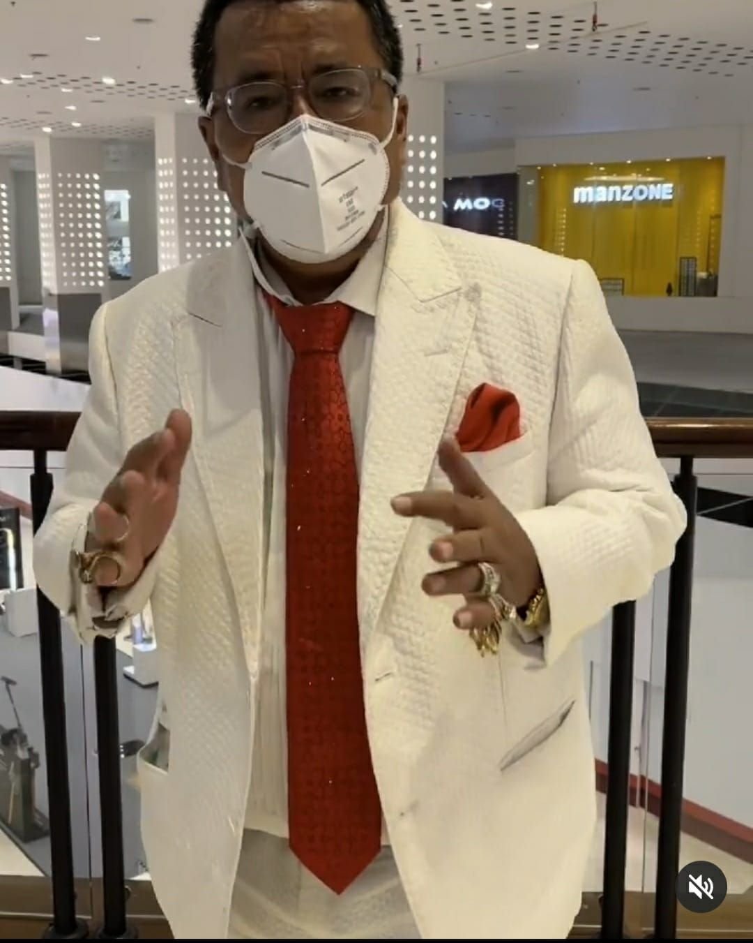 Sukses Operasi Katarak, Hotman Paris Mengaku Sudah Bisa Bedakan Perempuan Hasil Operasi Plastik dan Tidak