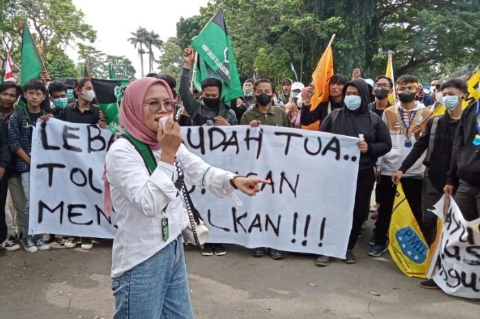 Jangan Bangga dengan Penghargaan, Cipayung Plus Anggap Kabupaten Lebak Masih Jadi Daerah Tertinggal 1 Jangan Bangga dengan Penghargaan, Cipayung Plus Anggap Kabupaten Lebak Masih Jadi Daerah Tertinggal