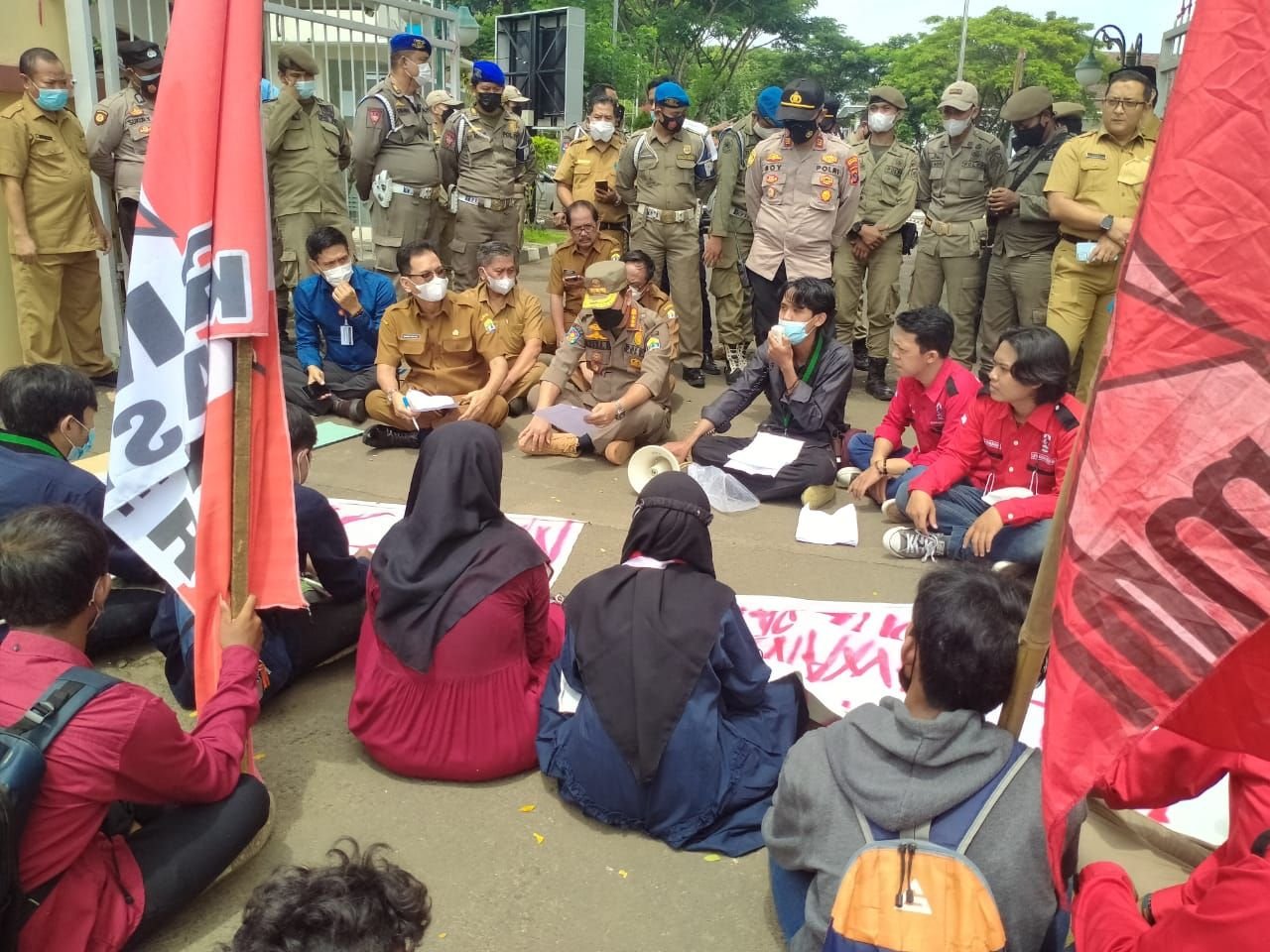 Aliansi Aje Kendor Geruduk Pemkot Serang, Desak Walikota Gusur THM