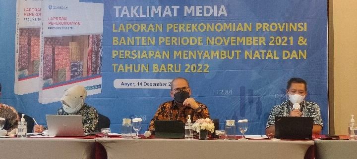 BI Banten Ungkap Ekonomi Banten Bisa Tumbuh hingga 5,5 Persen di 2022, Asalkan...... 2 BI Banten Ungkap Ekonomi Banten Bisa Tumbuh hingga 5,5 Persen di 2022, Asalkan......