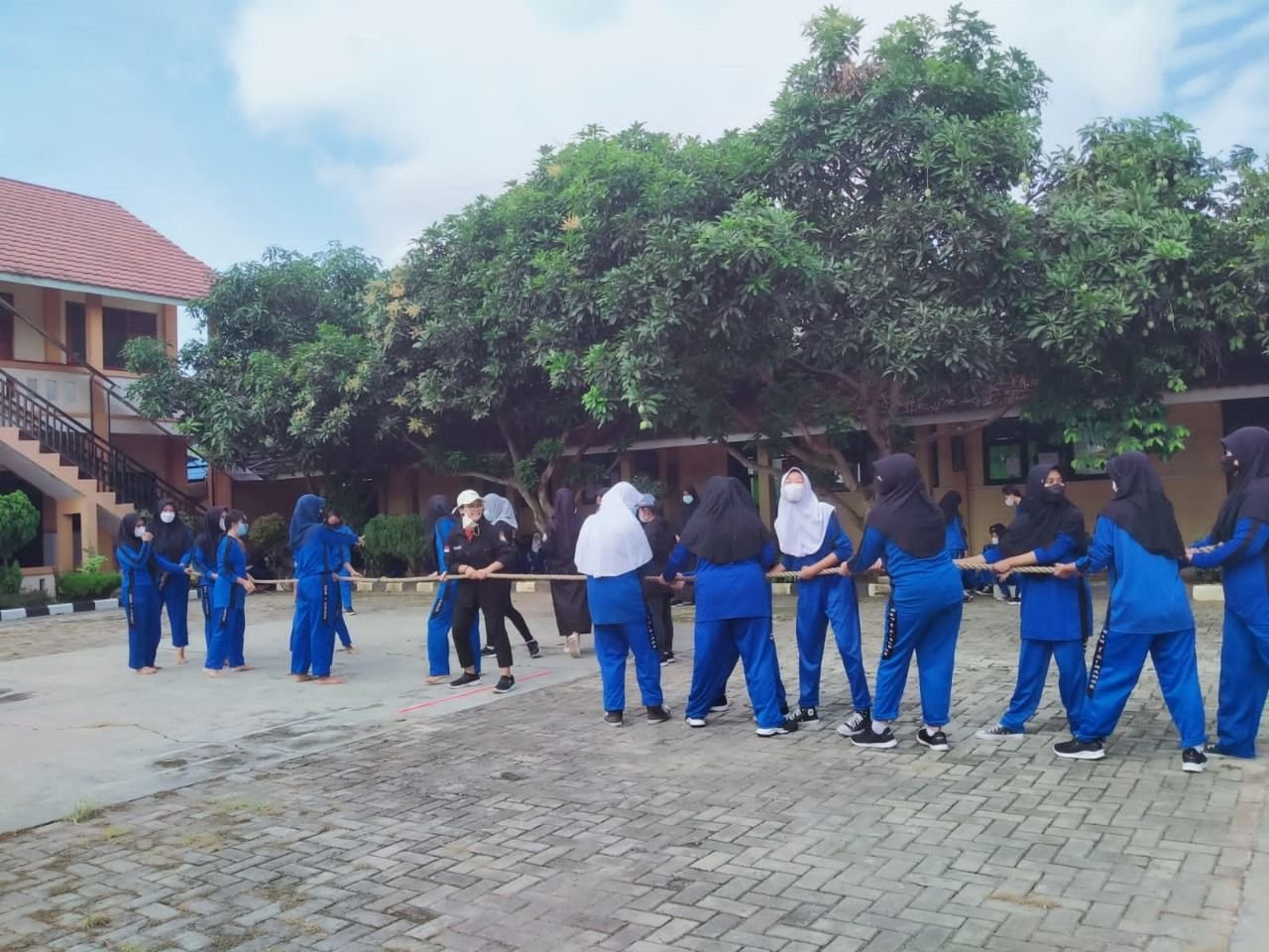 Isi Kekosongan KBM Pasca Ujian, SMAN 1 Cikande Gelar Classmeeting dengan Kegiatan Ini 6 Isi Kekosongan KBM Pasca Ujian, SMAN 1 Cikande Gelar Classmeeting dengan Kegiatan Ini