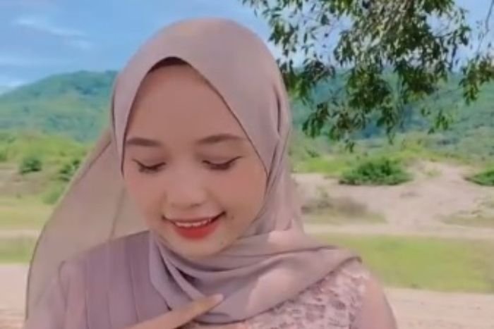 Hukum Berhijab Bagi Kaum Wanita Lengkap dengan Dalilnya