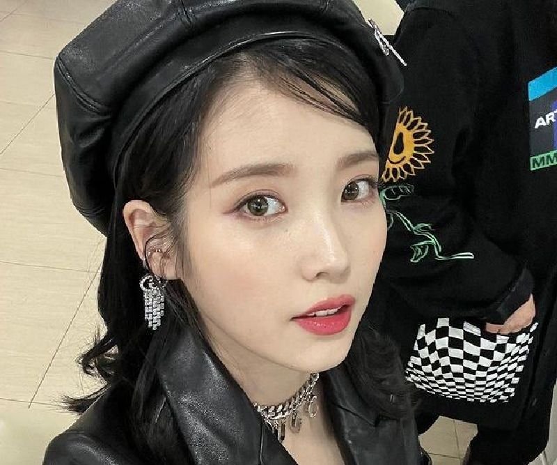 Menjelang Akhir Tahun 2021, Penyanyi IU Berikan Donasi Dengan Jumlah Besar 10 Menjelang Akhir Tahun 2021, Penyanyi IU Berikan Donasi Dengan Jumlah Besar