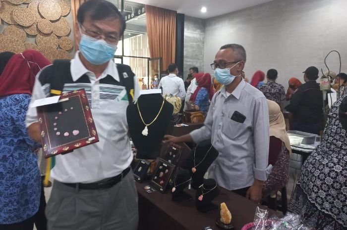 Jajaki Kerja Sama dengan Taiwan, Perajin Batu Koral Laut Kota Cilegon: Di Sana Harganya Mahal
