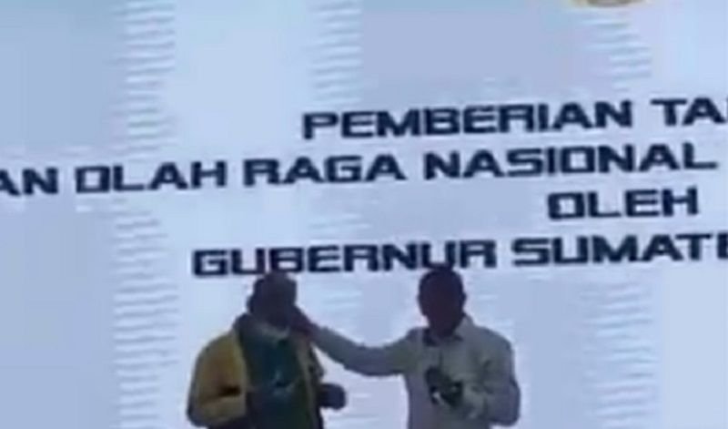 Tidak Tepuk Tangan Pelatih Billiard di Jewer Gubernur Sumut Edy Rahmayadi