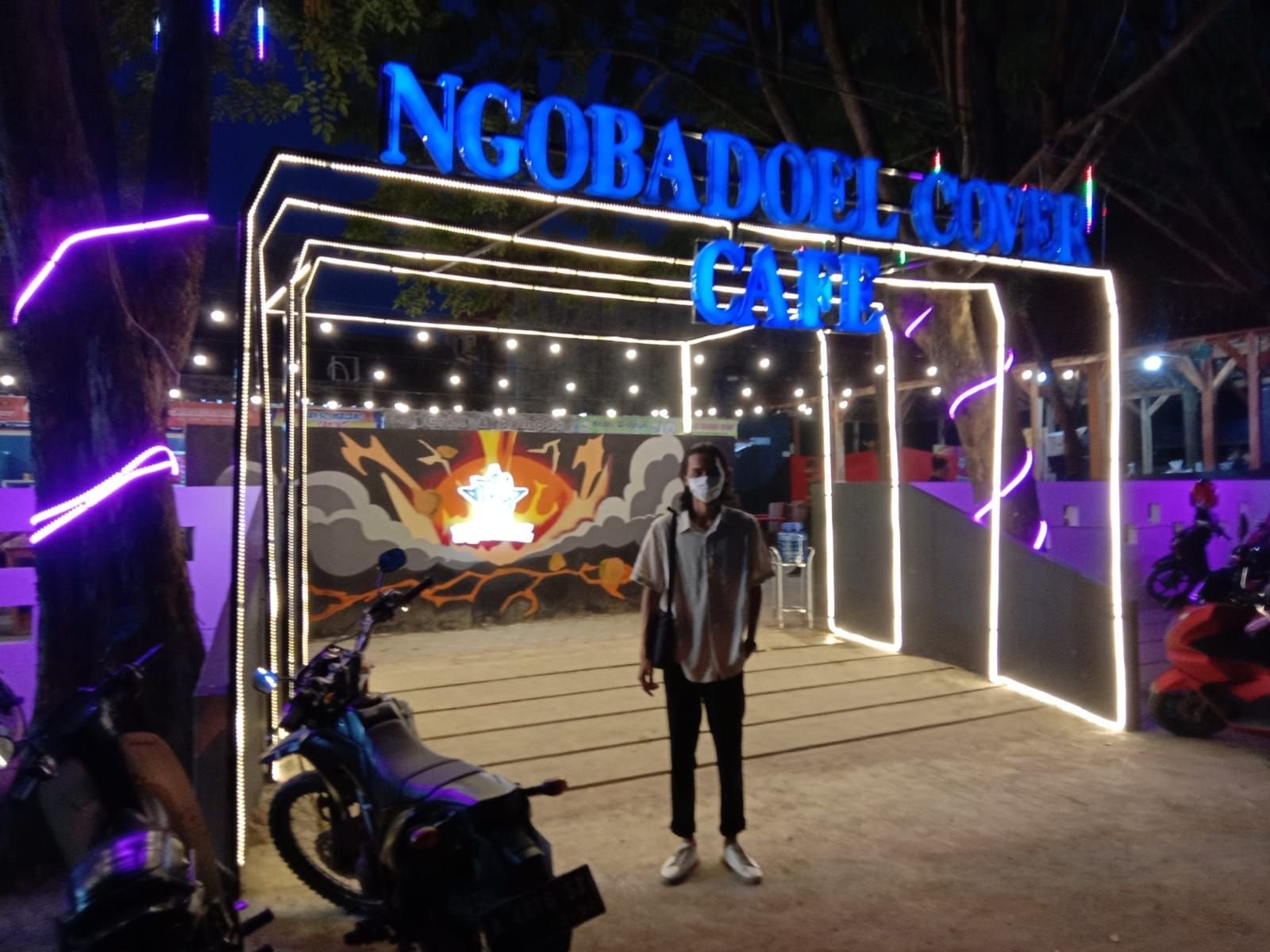 Ngobadoel Cover Cafe Jadi Wadah Musisi Berkreasi 1 Ngobadoel Cover Cafe Jadi Wadah Musisi Berkreasi