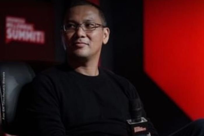 Rekam Jejak dan Perjalaan Karier Rachmat Kaimuddin yang Mengundurkan Diri Sebagai CEO Bukalapak 1 Rekam Jejak dan Perjalaan Karier Rachmat Kaimuddin yang Mengundurkan Diri Sebagai CEO Bukalapak