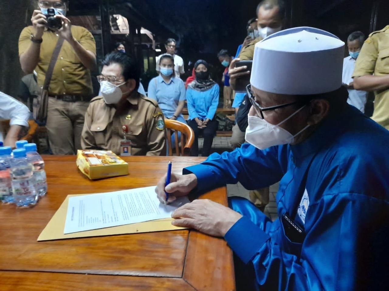 Gubernur Banten dan Buruh Berdamai, tapi Laporan di Polda Banten Belum Resmi Dicabut? 1 Gubernur Banten dan Buruh Berdamai, tapi Laporan di Polda Banten Belum Resmi Dicabut?