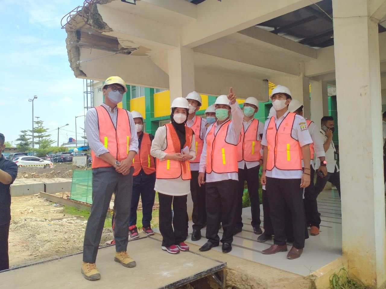 Tidak Tepat Waktu, Pemkot Serang Beri Sanksi Kontraktor Proyek Gedung Terpadu RSUD Kota Serang 4 Tidak Tepat Waktu, Pemkot Serang Beri Sanksi Kontraktor Proyek Gedung Terpadu RSUD Kota Serang