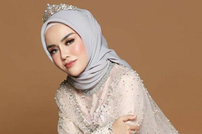 Kronologi Medina Zein hingga Ditetapkan Sebagai Tersangka atas Dugaan Pencemaran Nama Baik 8 Kronologi Medina Zein hingga Ditetapkan Sebagai Tersangka atas Dugaan Pencemaran Nama Baik