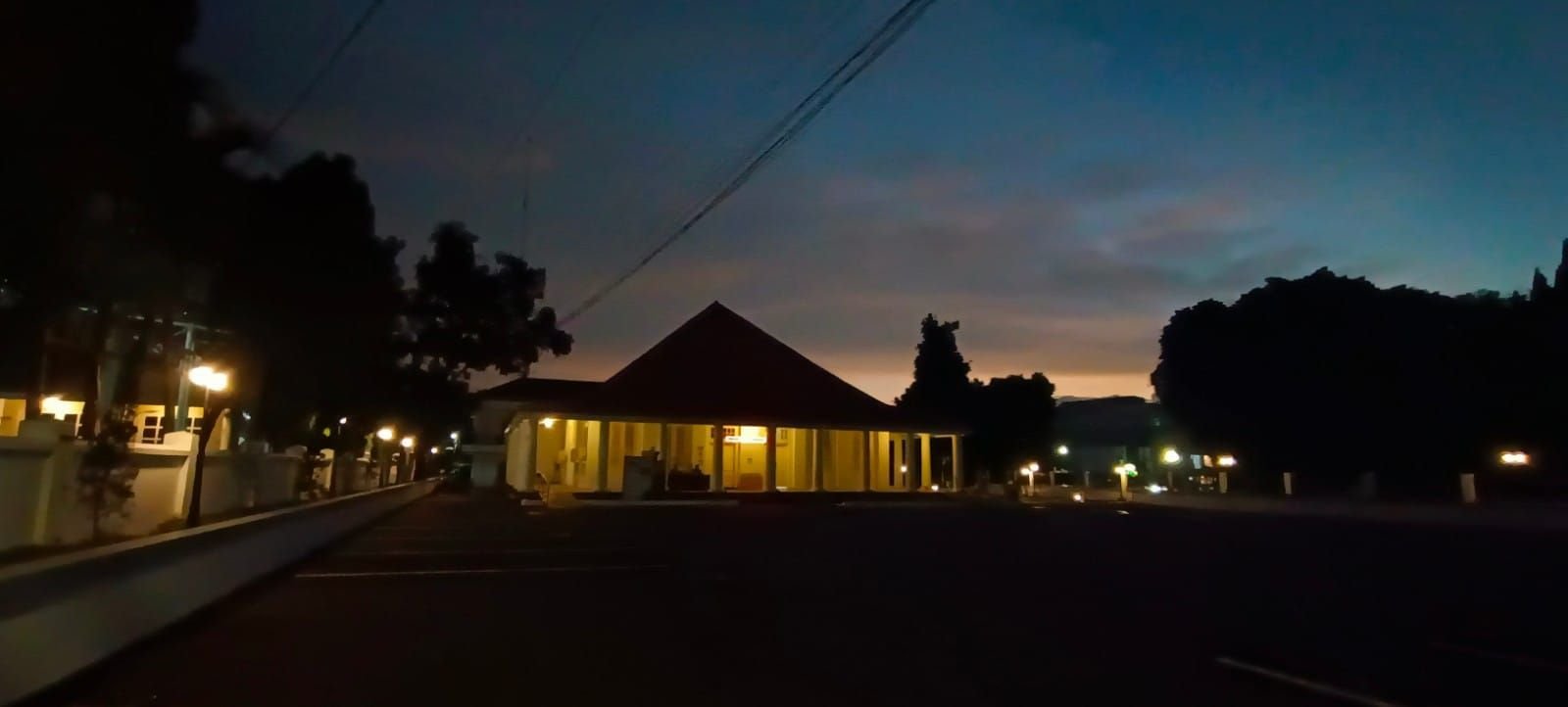 Inilah Potret Cantik Gedung Juang 45 Kota Serang Ketika Senja 3 Inilah Potret Cantik Gedung Juang 45 Kota Serang Ketika Senja