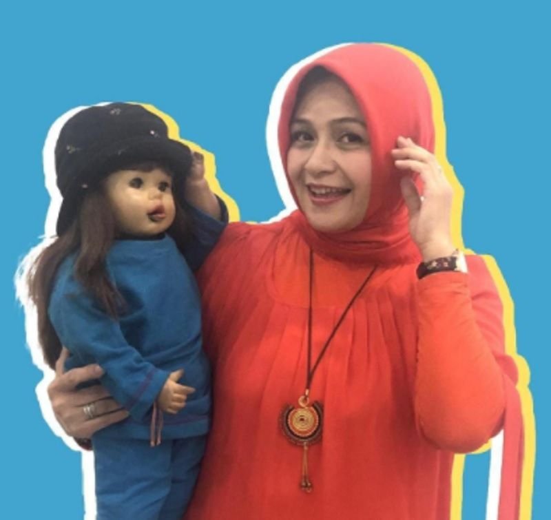 Profil dan Biodata Ria Enes yang Setia pada Boneka Susan yang Ramai Mengenai Spirit Doll