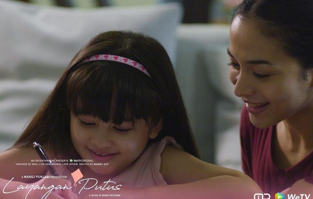 Spoiler Sinopsis Layangan Putus Episode 9 A dan B, Raya: Jika Ayah Menyakiti Ibu sama Saja Menyakiti Saya 1 Spoiler Sinopsis Layangan Putus Episode 9 A dan B, Raya: Jika Ayah Menyakiti Ibu sama Saja Menyakiti Saya