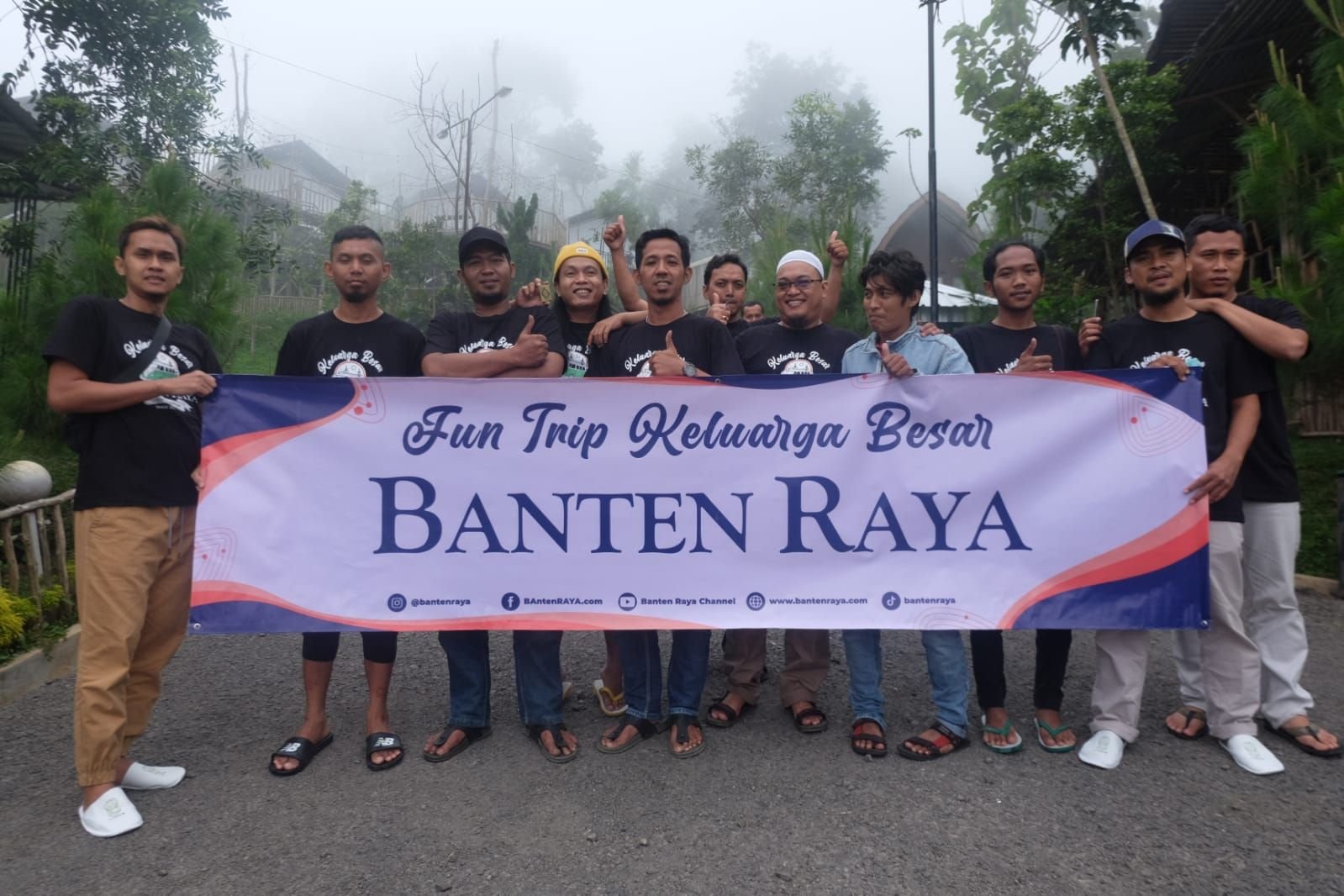 Keluarga Besar Banten Raya Gelar Employee Gathering di Subang, Happpy Together Menatap 2022 1 Keluarga Besar Banten Raya Gelar Employee Gathering di Subang, Happpy Together Menatap 2022