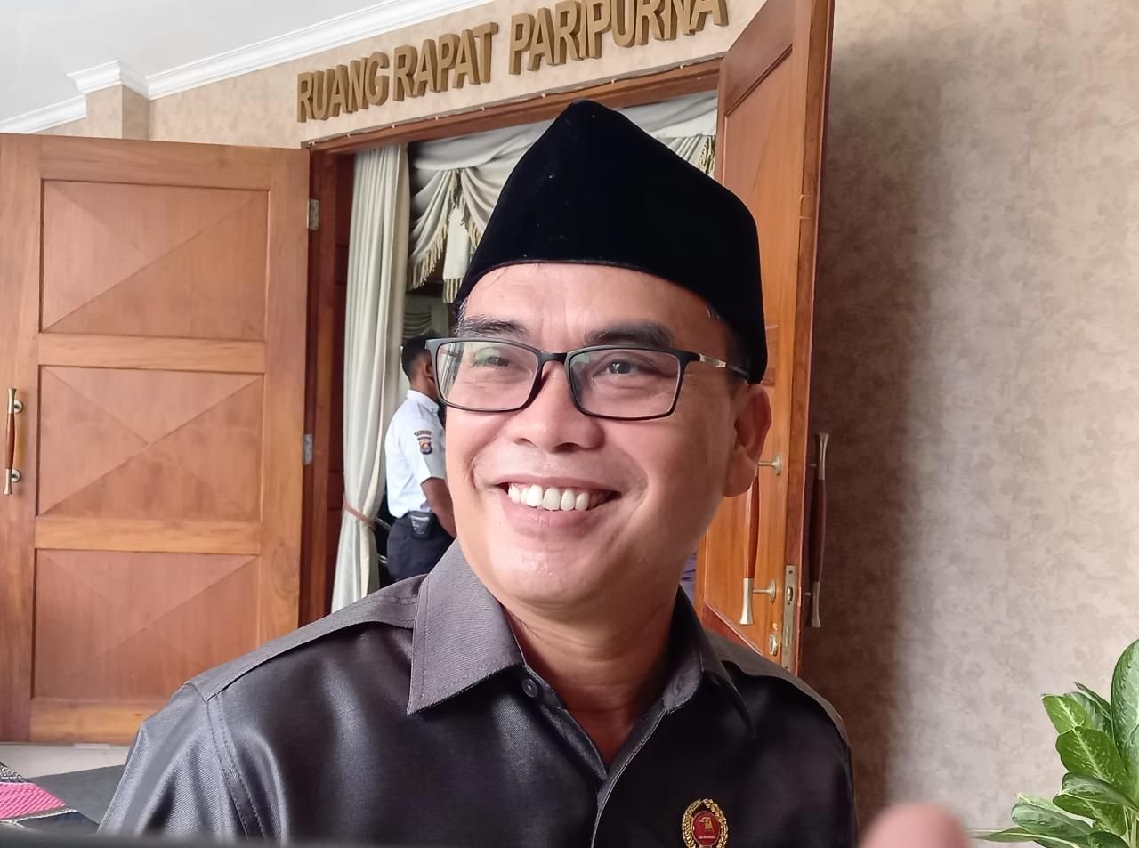 Fraksi Gerindra Batal Ikut Interpelasi Walikota Cilegon Helldy Agustian, Ini Alasannya.. 3 Fraksi Gerindra Batal Ikut Interpelasi Walikota Cilegon Helldy Agustian, Ini Alasannya..