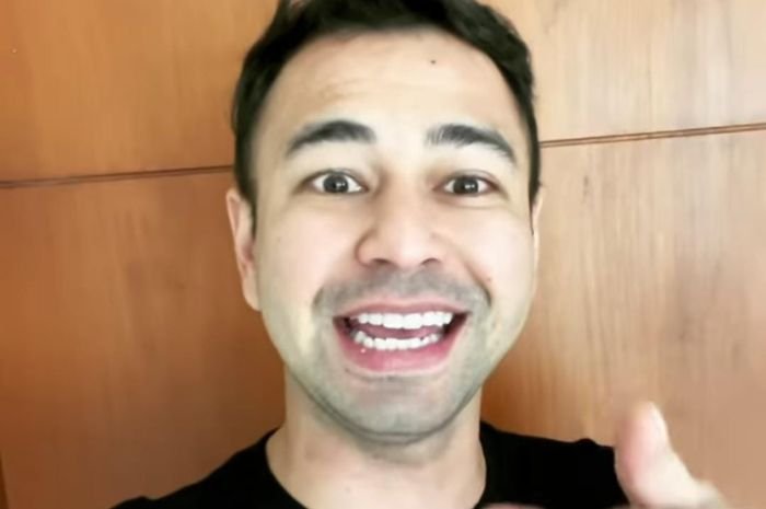 Terkejut Saat Karyawan Masih Kerja hingga Larut Malam, Raffi Ahmad: Gila!