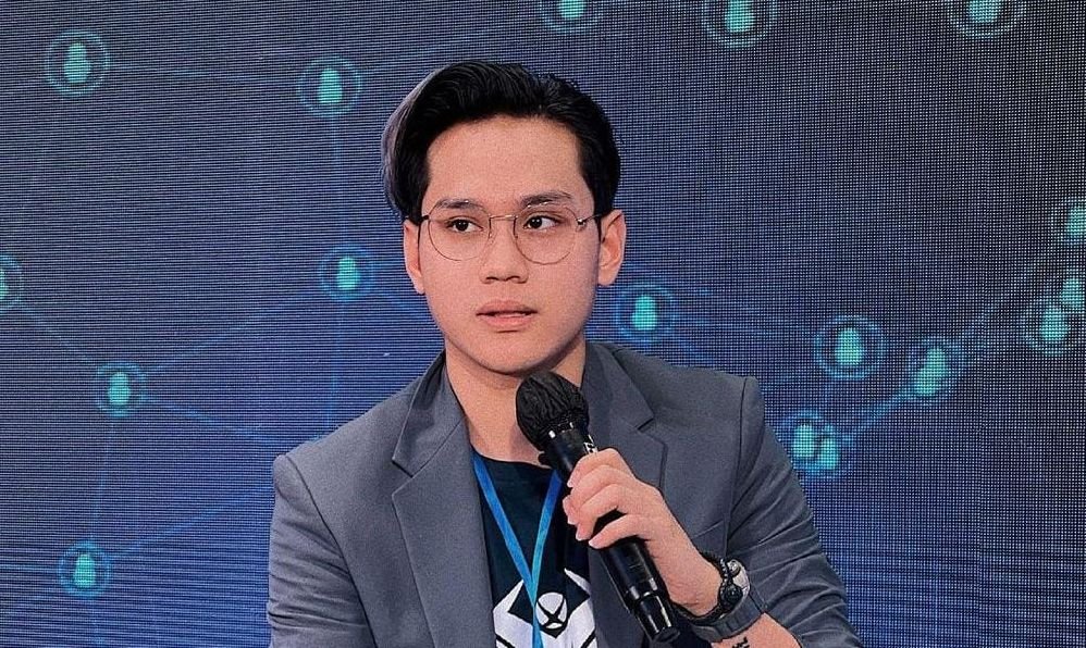 Profil dan Biodata Crazy Rich Medan, Indra Kenz yang Disebut Miskin Sebagai Privilege 1 Profil dan Biodata Crazy Rich Medan, Indra Kenz yang Disebut Miskin Sebagai Privilege