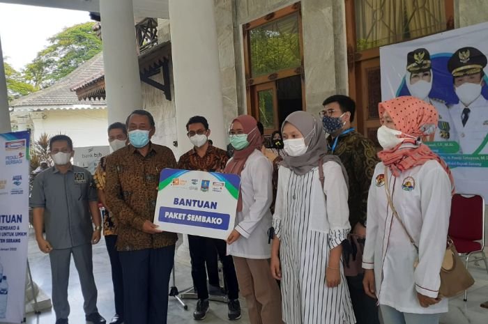 Diberi Bantuan Gerobak oleh Indomaret, Wakil Bupati Serang Malah Minta Ini