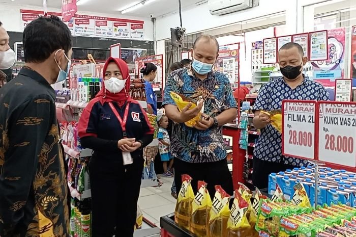 Awas! Waralaba di Kabupaten Pandeglang Jangan Coba-coba Timbun Minyak Goreng 2 Awas! Waralaba di Kabupaten Pandeglang Jangan Coba-coba Timbun Minyak Goreng