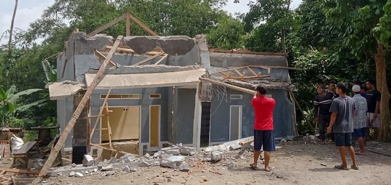 Pasca Fenomena Tanah Bergerak di Lebak, Warga Dilarang Membangun Rumah di Bantaran Sungai Ciujung