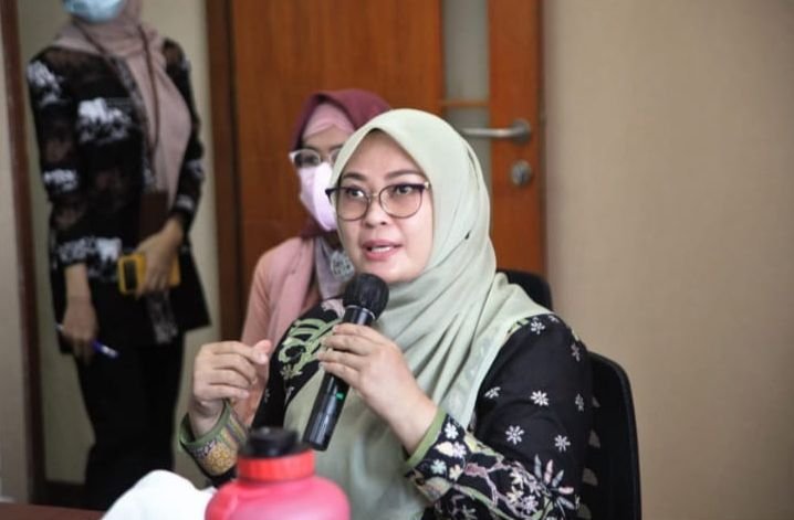 Bupati Pandeglang Ngaku Bahagia Dapat Kuota 5.000 PPPK, Tapi Ujung-ujungnya Bikin Nyesek 2 Bupati Irna Ingatkan Satgas Antisipasi Omicron