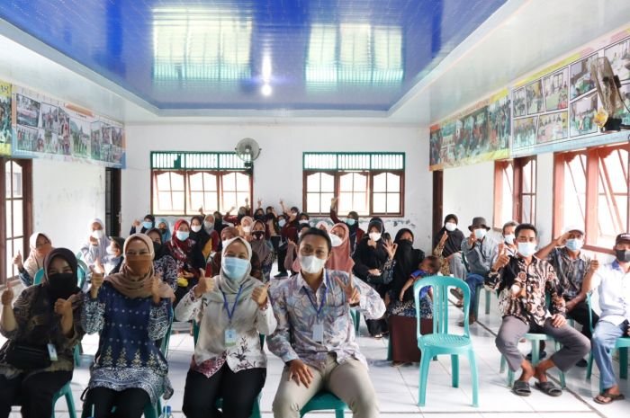 Terjun ke Masyarakat, Kelompok 9 KKM Untirta Sosialiasi Kesehatan Ibu dan Anak 5 Terjun ke Masyarakat, Kelompok 9 KKM Untirta Sosialiasi Kesehatan Ibu dan Anak