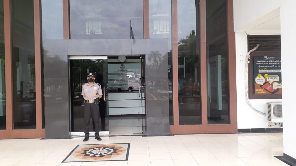 Perkantoran Pemkab Serang Mulai Dijaga Satpam, Bagaimana Nasib Satpol PP? 1 Perkantoran Pemkab Serang Mulai Dijaga Satpam, Bagaimana Nasib Satpol PP?