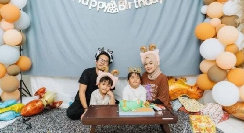 Denny Darko Ramalkan Ayus Sabyan dan Ririe Fairus Bakal Rujuk