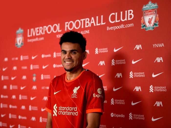 Resmi Diperkenalkan Liverpool, Luis Diaz Janji Berikan yang Terbaik untuk The Reds