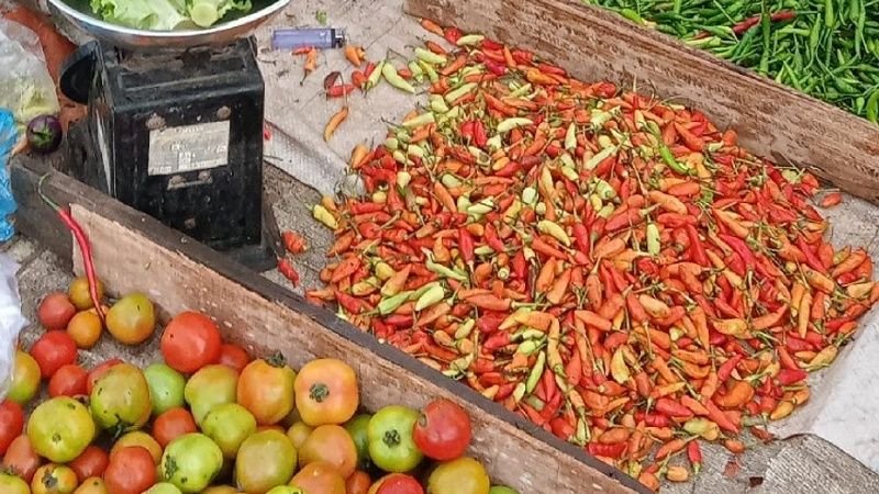 Di Pasar Rangkasbitung Harga Cabai Rawit Hijau Salip Rawit Oranye