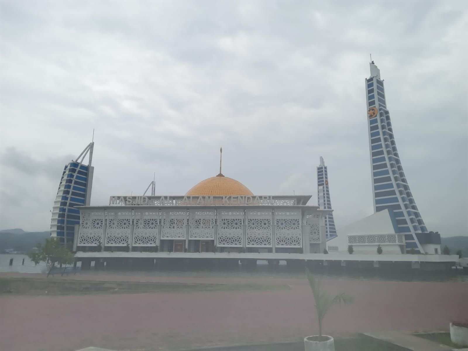 Wisata Masjid Al-Alam Kendari Jadi Lokasi Puncak HPN 2022