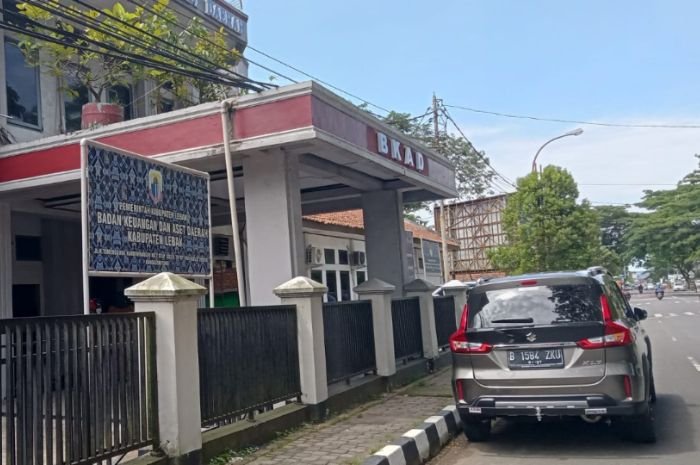 Puluhan Pegawai Positif Covid-19, Dua OPD di Kabupaten Lebak Ini Ikut Di-lockdown 2 Puluhan Pegawai Positif Covid-19, Dua OPD di Kabupaten Lebak Ini Ikut Di-lockdown