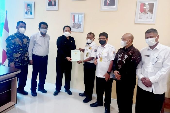 Untirta Terima Hibah Lahan dari Pemkab Pandeglang, Tahap Pertama Seluas 6,88 Hektare 3 Untirta Terima Hibah Lahan dari Pemkab Pandeglang, Tahap Pertama Seluas 6,88 Hektare