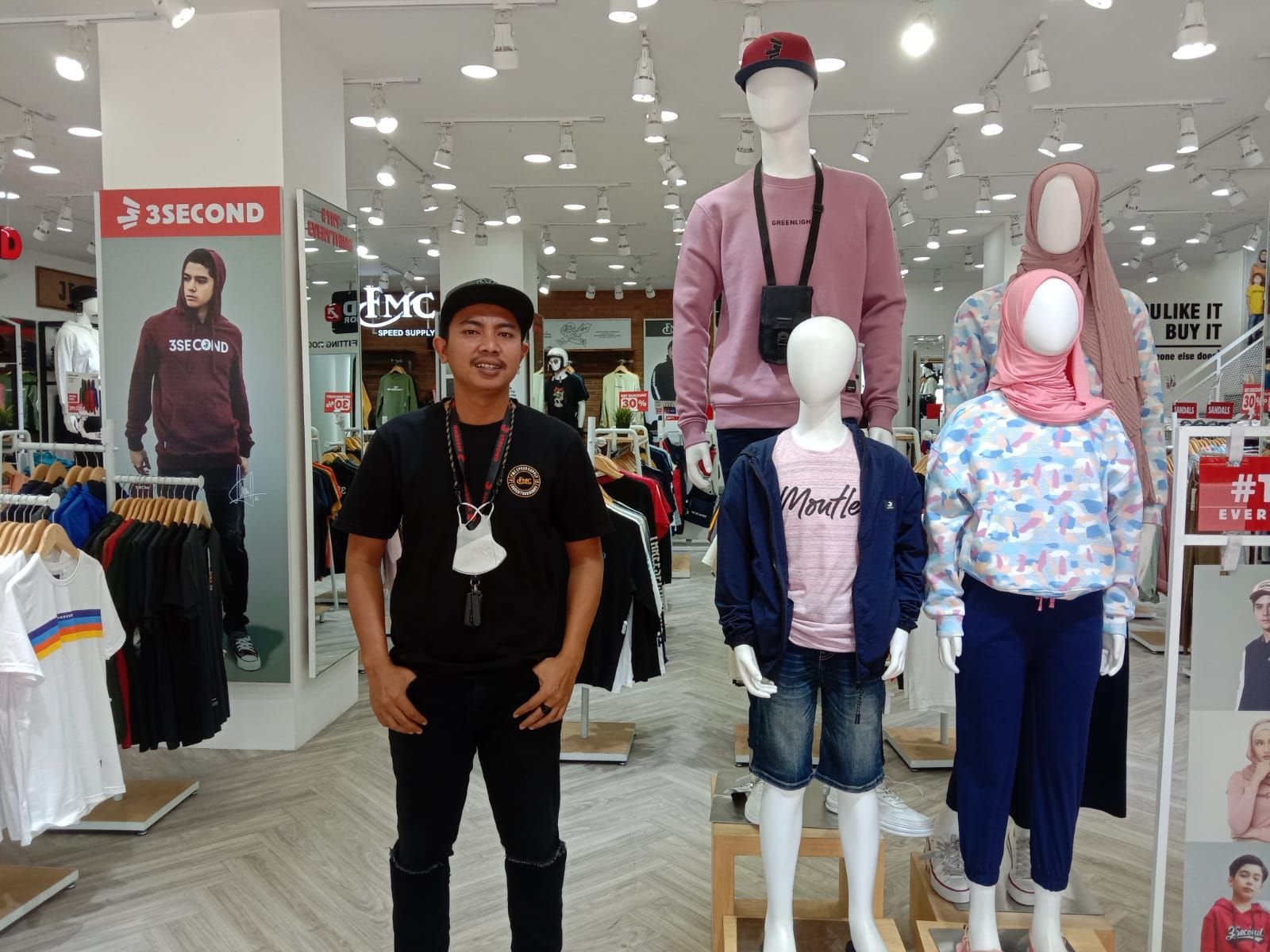 Penjualan 3Second Family Store Cilegon Meningkat Hingga 60 Persen 1 3Second Family Store Cilegon Tawarkan Diskon 20 Persen All Item