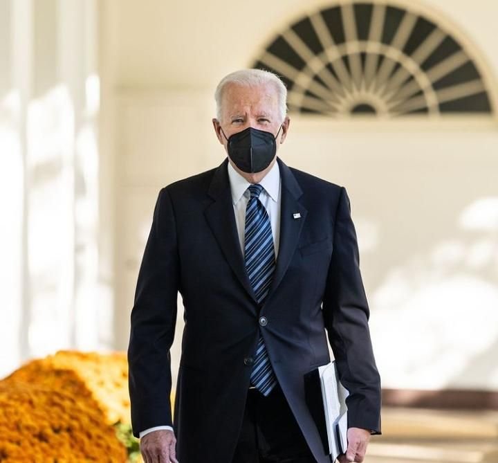 Invasi Rusia ke Ukraina Terus Berlanjut, Presiden AS Joe Biden Keluarkan Larangan Impor Minyak Rusia 8 Invasi Rusia ke Ukraina Terus Berlanjut, Presiden AS Joe Biden Keluarkan Larangan Impor Minyak Rusia