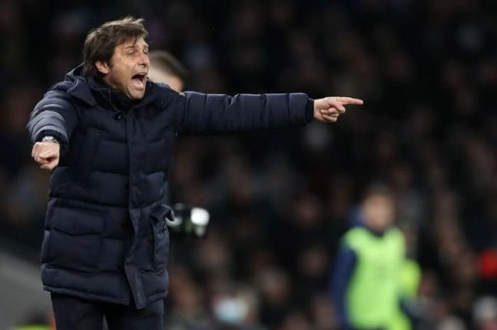 Sempat Ragukan Masa Depannya, Antonio Conte Kini Nyatakan Komitmen Bersama Tottenham Hotspur