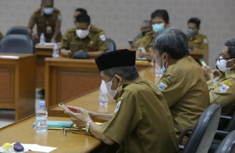 Bupati Irna Kenalkan Aplikasi SRIKANDI, Katanya Urusan Surat Menyurat Tidak Perlu Lama 1 Bupati Irna Kenalkan Aplikasi SRIKANDI, Katanya Urusan Surat Menyurat Tidak Perlu Lama
