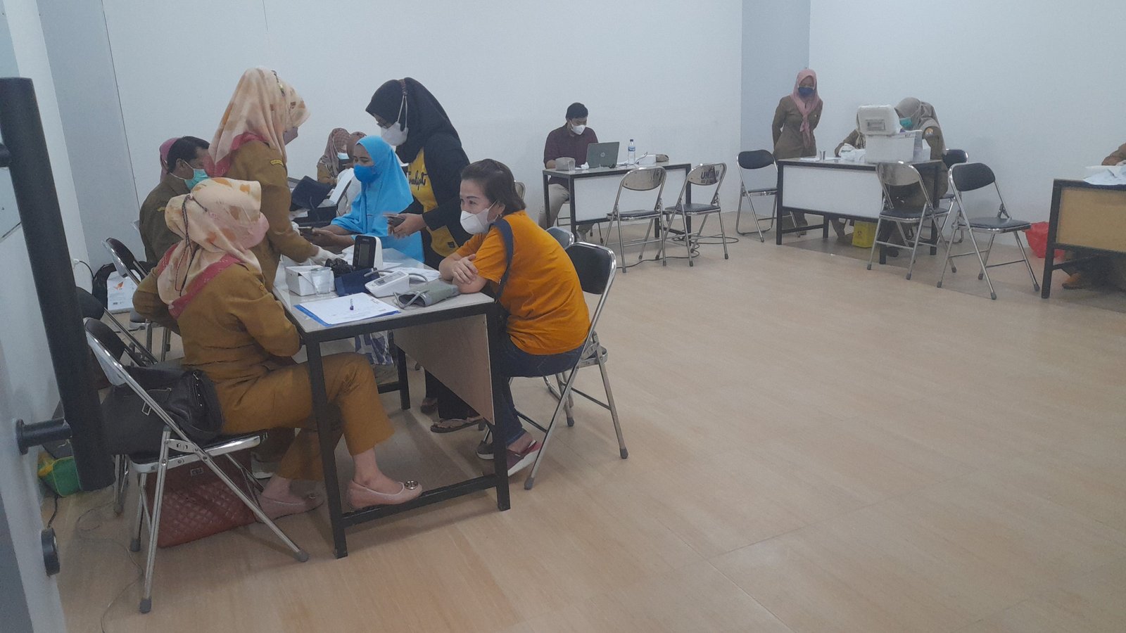 Antusias! Universitas Sutomo Melaksanakn Vaksinasi untuk Mahasiswa dan Masyarakat 1 Antusias! Universitas Sutomo Melaksanakn Vaksinasi untuk Mahasiswa dan Masyarakat