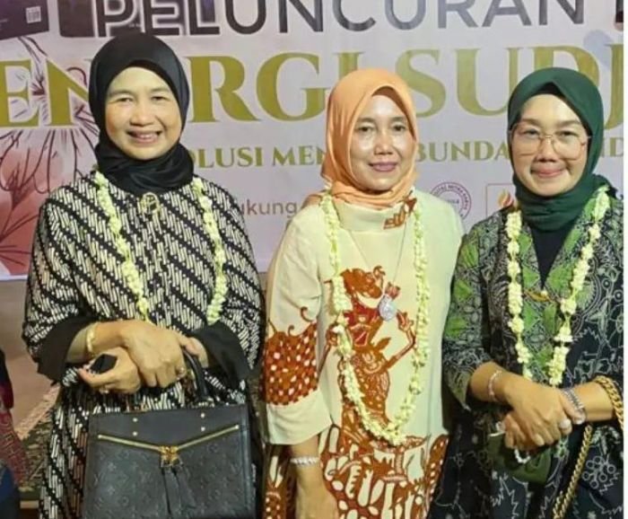 Simak Profil Idayati, Adik Presiden Jokowi yang Akan Dinikahi Ketua MK Anwar Usman 1 Simak Profil Idayati, Adik Presiden Jokowi yang Akan Dinikahi Ketua MK Anwar Usman