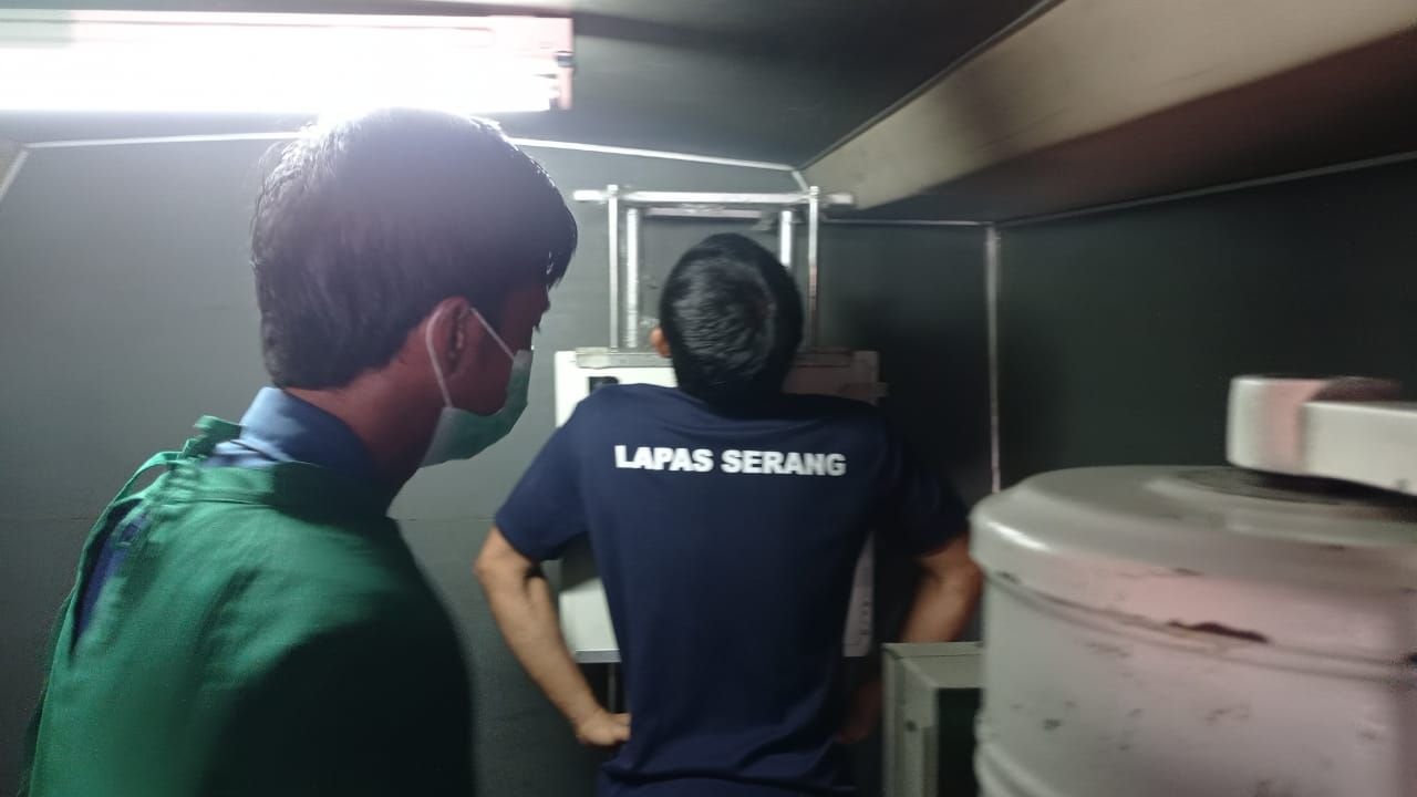 Deteksi Tuberculosis, Ratusan Napi Lapas Serang Dicek tim Medis 3 Deteksi Tuberculosis, Ratusan Napi Lapas Serang Dicek tim Medis