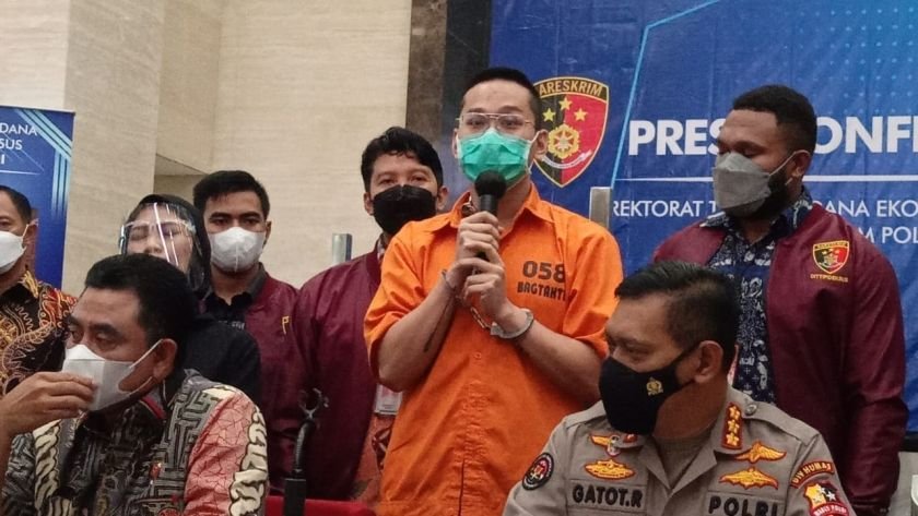 Tampil Dihadapan Publik, Indra Kenz Sampaikan Permohonan Maaf