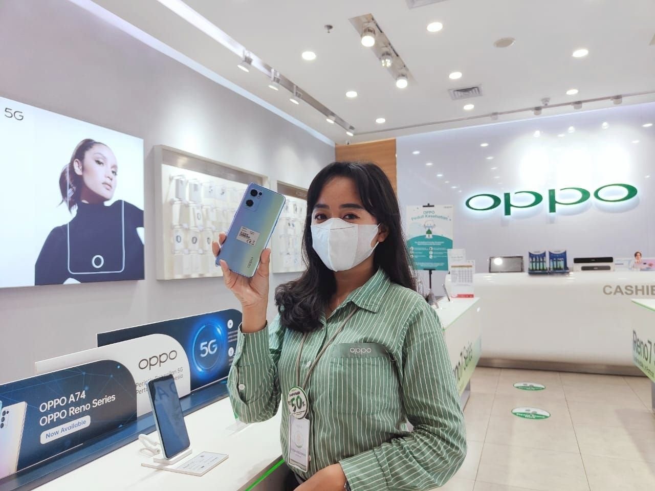 Jelang Ramadan, Omzet Oppo CCM Naik 20 Persen 1 Jelang Ramadan, Omzet Oppo CCM Naik 20 Persen