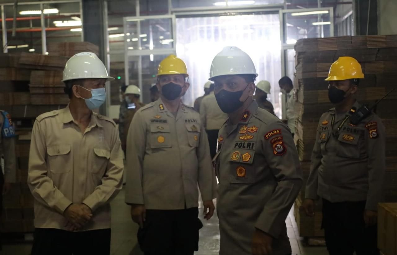 Polda Banten Cek Gudang Minyak Goreng di Kota Cilegon, Ini Hasilnya 1 Polda Banten Cek Gudang Minyak Goreng di Kota Cilegon, Ini Hasilnya