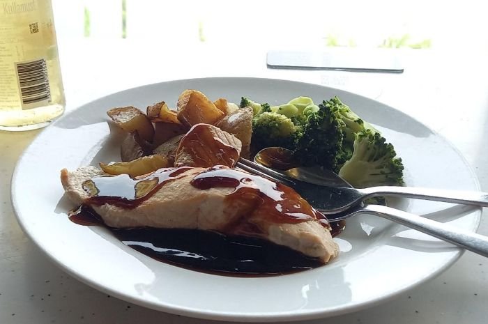 Tips Memilih Makanan dan Minuman untuk Bulan Ramadhan di Daerah Bersuhu Panas Seperti Kota Cilegon 3 Tips Memilih Makanan dan Minuman untuk Bulan Ramadhan di Daerah Bersuhu Panas Seperti Kota Cilegon